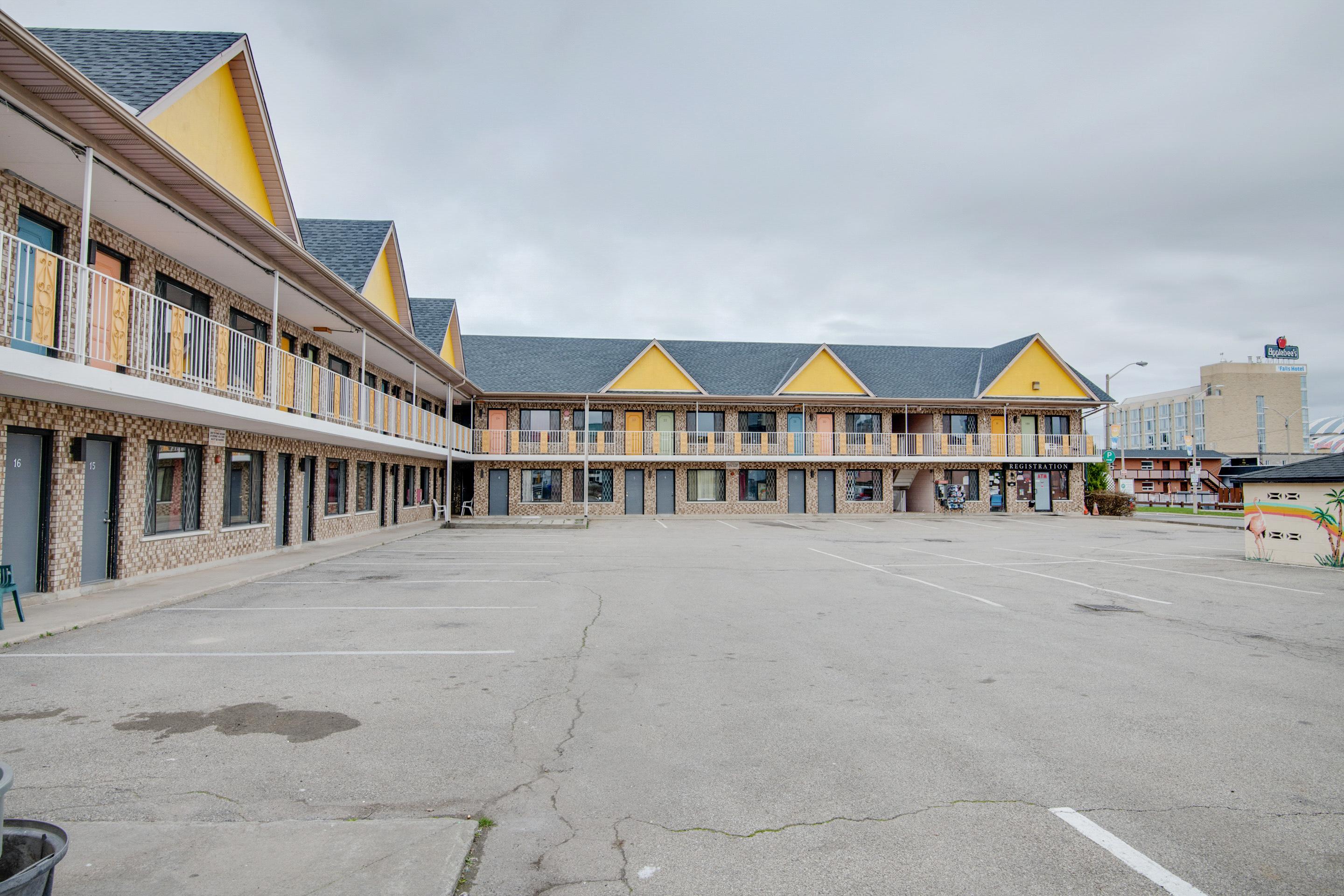 Falls Inn Near Casino Niagara By Oyo Экстерьер фото