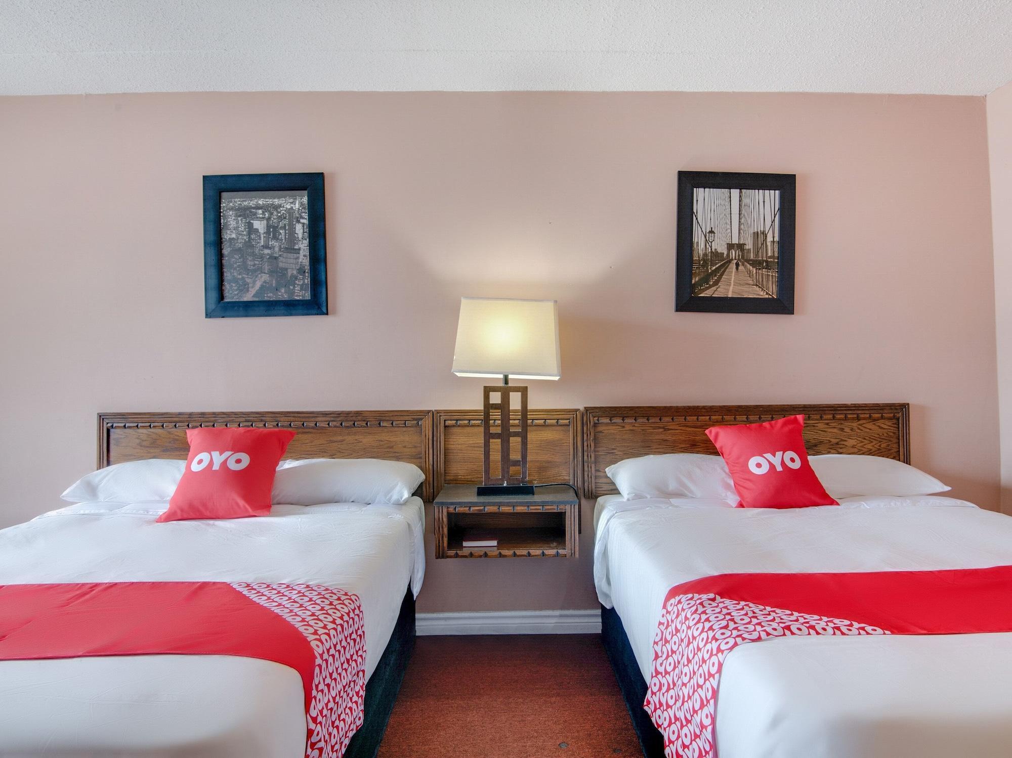 Falls Inn Near Casino Niagara By Oyo Экстерьер фото