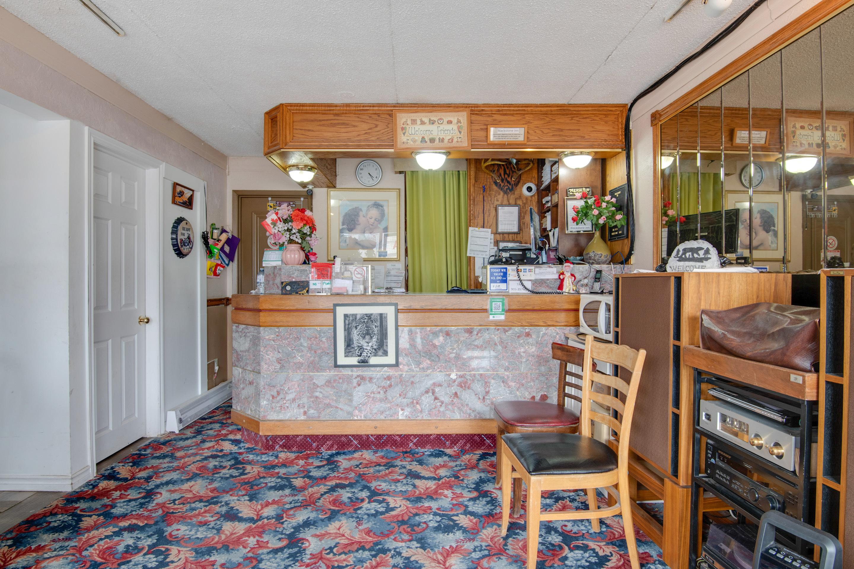 Falls Inn Near Casino Niagara By Oyo Экстерьер фото